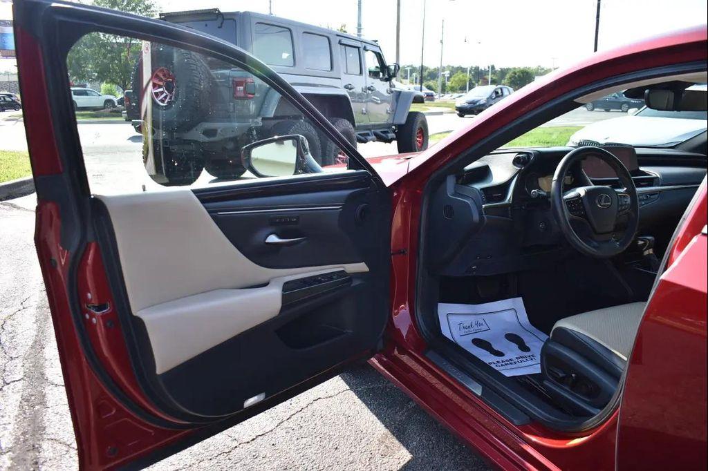 used 2019 Lexus ES 350 car, priced at $26,497