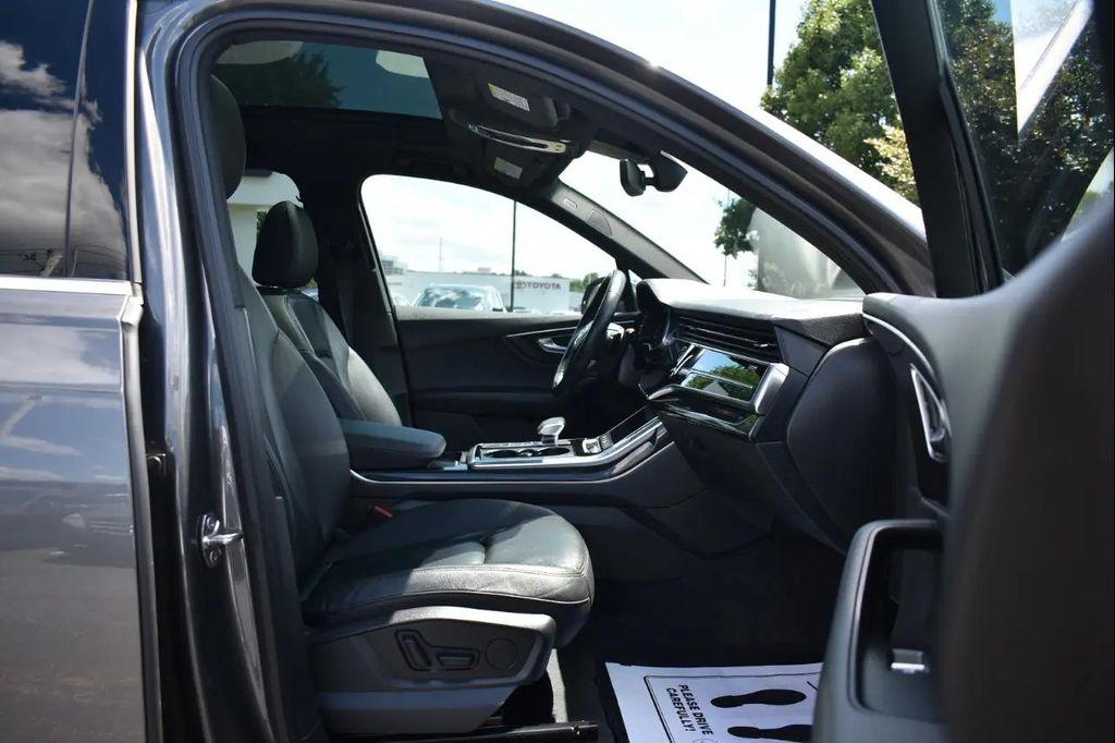 used 2020 Audi Q7 car, priced at $27,997
