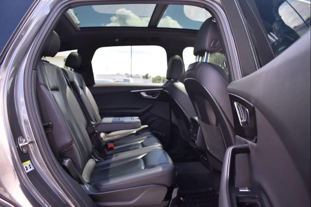 used 2020 Audi Q7 car, priced at $27,997
