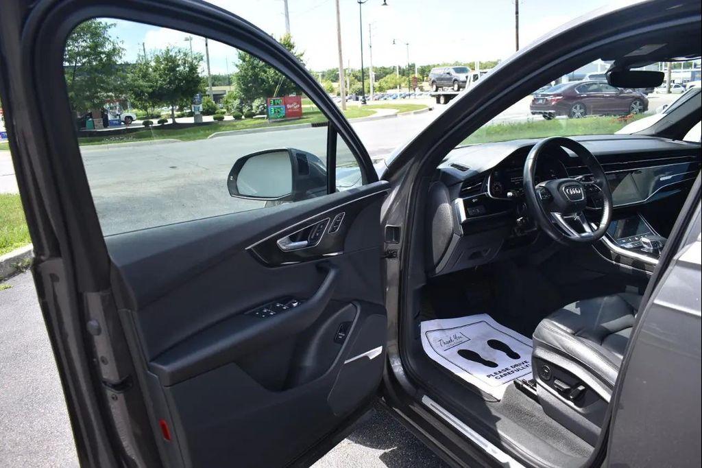 used 2020 Audi Q7 car, priced at $27,997