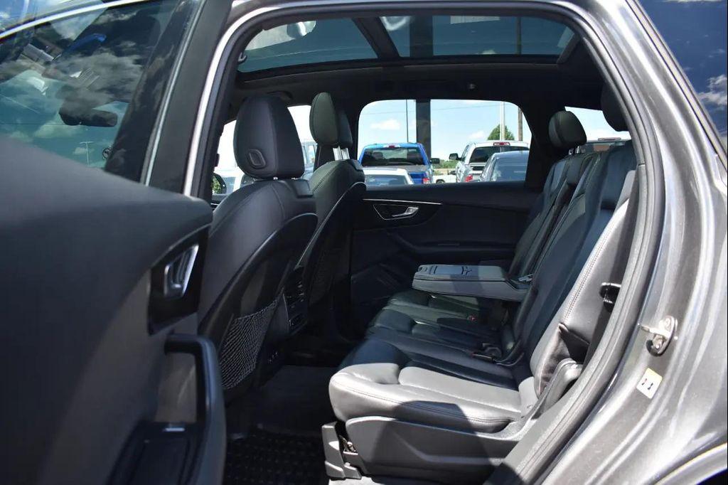 used 2020 Audi Q7 car, priced at $27,997