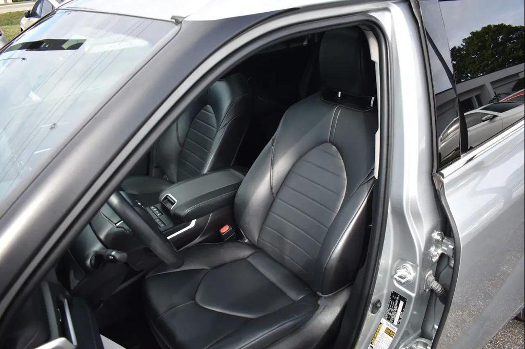 used 2022 Toyota Highlander car, priced at $36,046