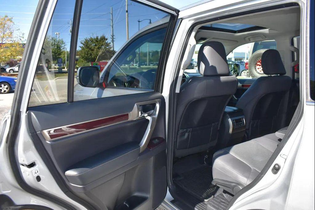 used 2019 Lexus GX 460 car, priced at $30,246