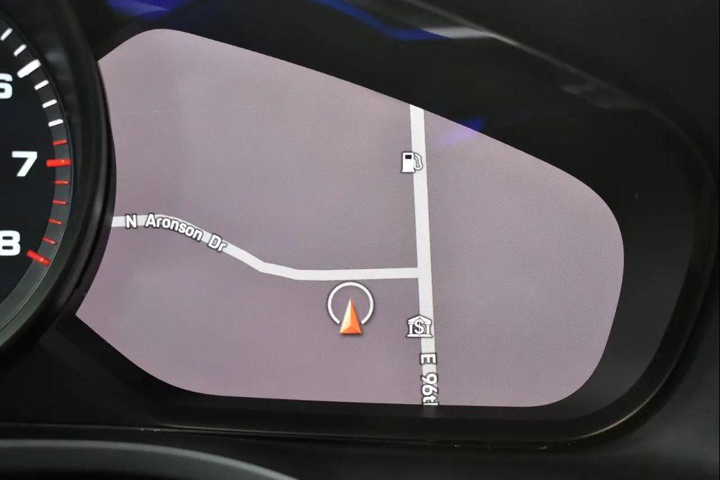 Porsche Cayenne view 29