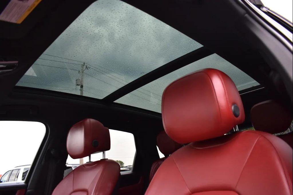 Porsche Cayenne view 59