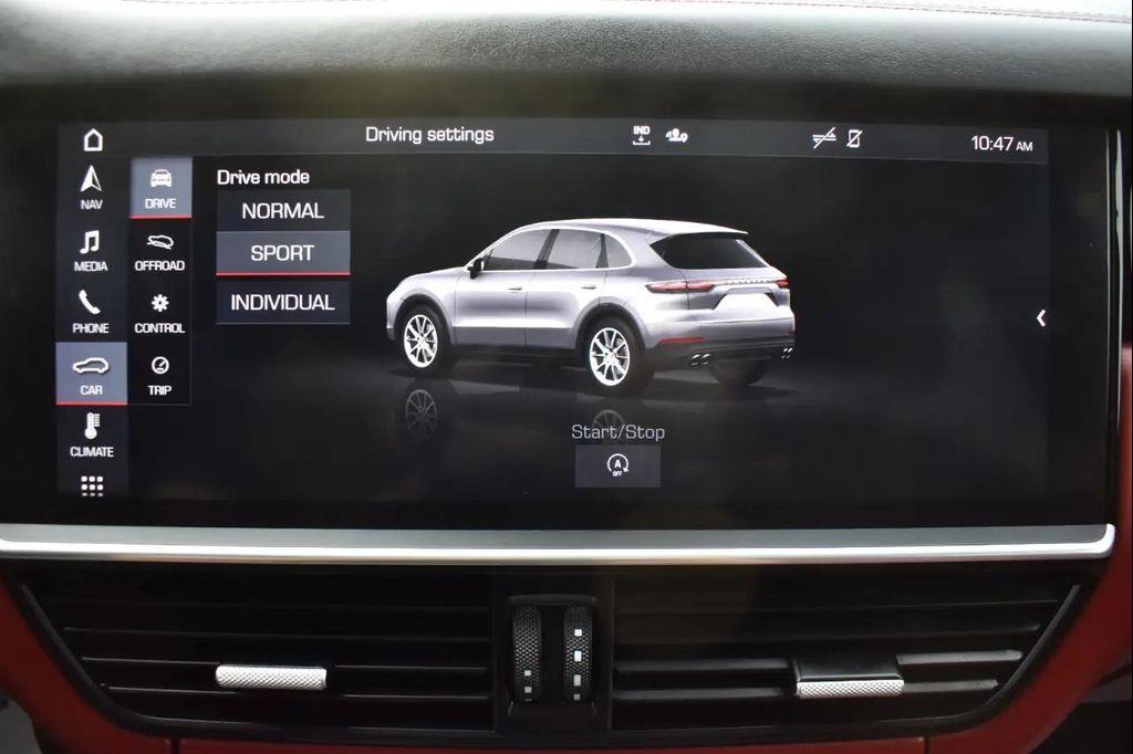 Porsche Cayenne view 32