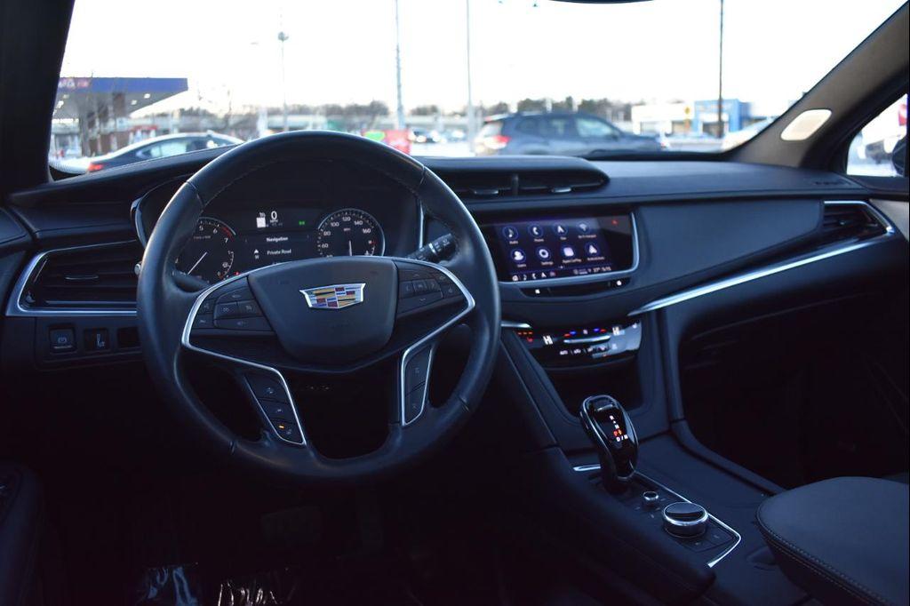 used 2024 Cadillac XT5 car, priced at $38,497