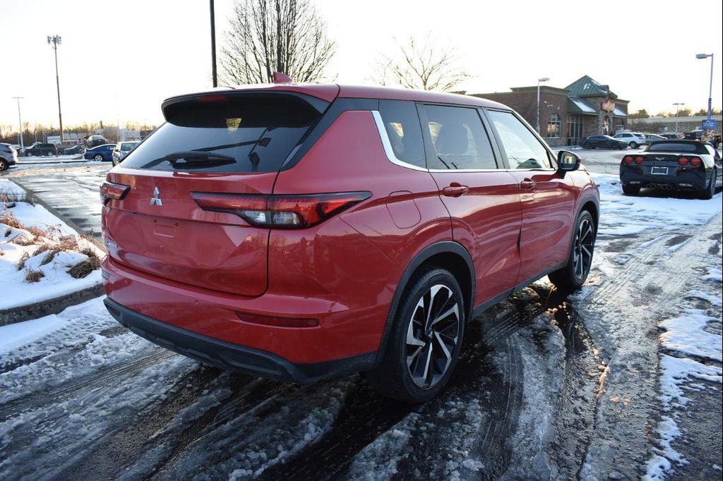 used 2022 Mitsubishi Outlander car, priced at $17,797