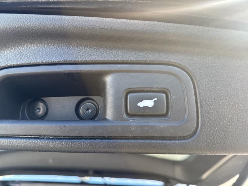 used 2021 Honda Pilot car, priced at $25,395