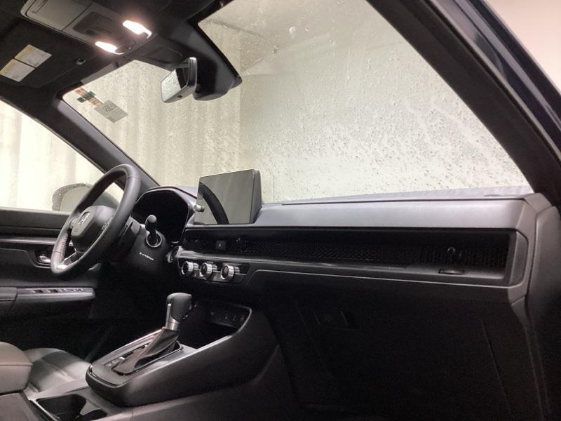 new 2026 Honda CR-V Hybrid car, priced at $41,675