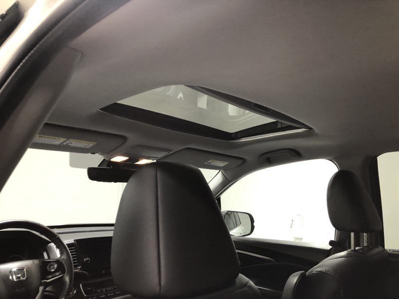 used 2022 Honda Pilot car, priced at $30,996