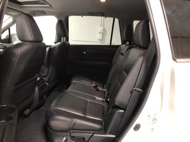 used 2022 Honda Pilot car, priced at $30,996