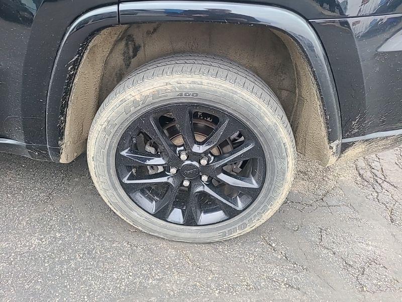 used 2021 Jeep Grand Cherokee car, priced at $23,475