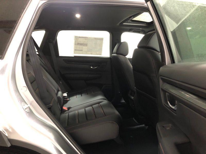 new 2026 Honda CR-V Hybrid car, priced at $40,400