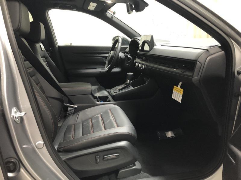 new 2026 Honda CR-V Hybrid car, priced at $41,675