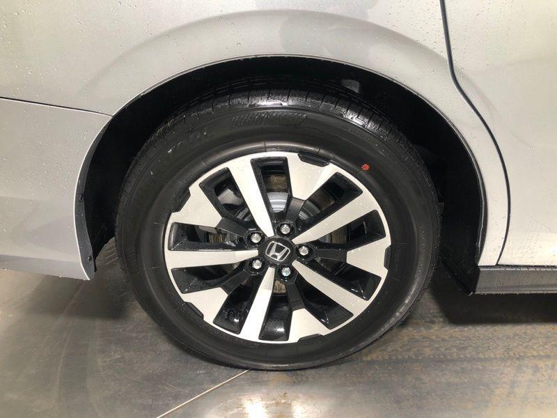 new 2026 Honda Odyssey car, priced at $44,290