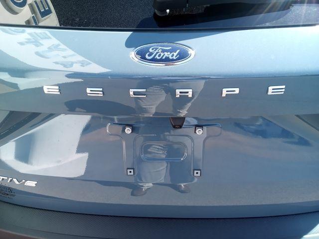 new 2026 Ford Escape car, priced at $29,185