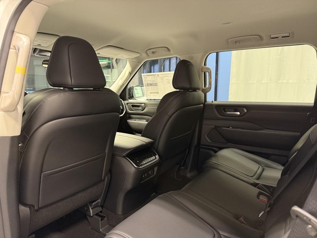 new 2026 Nissan Armada car, priced at $59,897