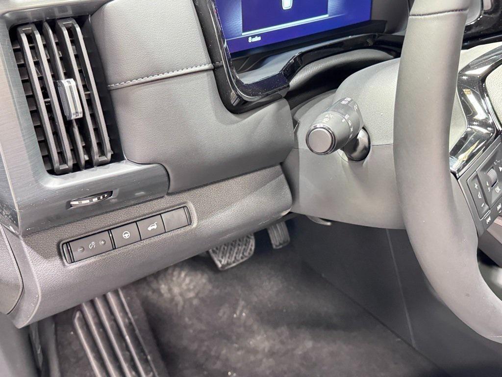 new 2026 Nissan Pathfinder car, priced at $40,797