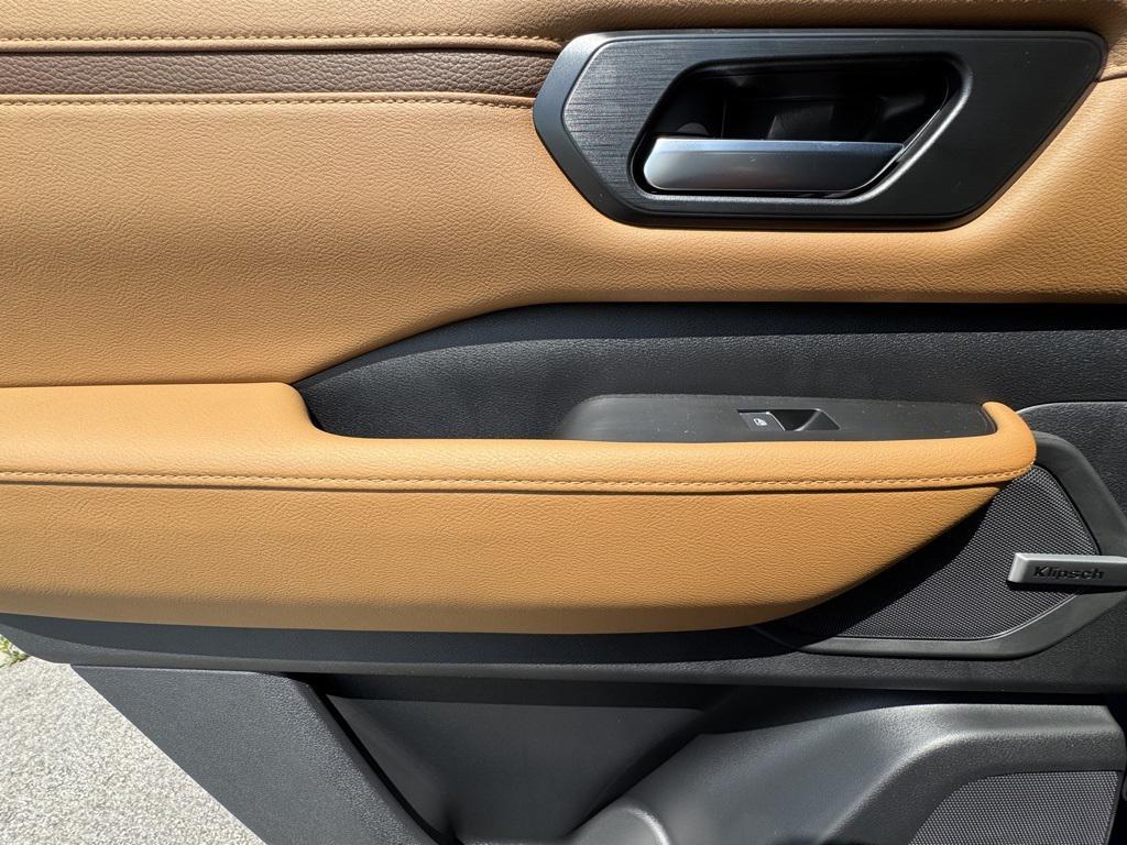 new 2025 Nissan Armada car, priced at $62,497