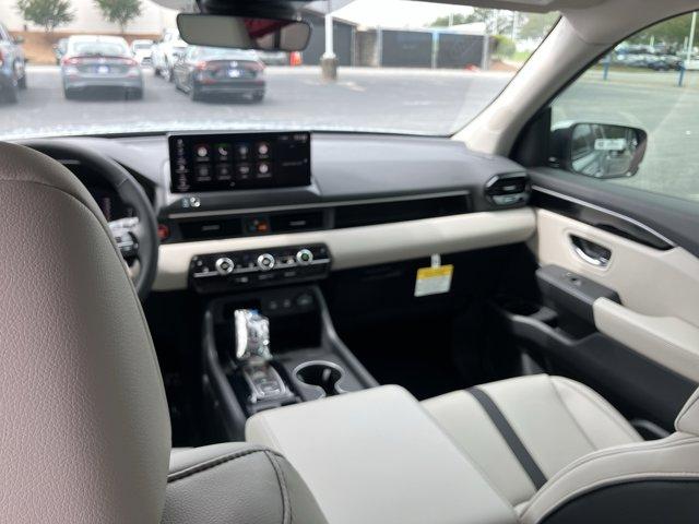 new 2026 Honda Pilot car, priced at $43,419