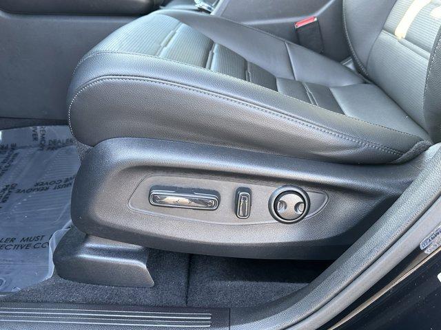 used 2025 Honda CR-V car, priced at $35,959