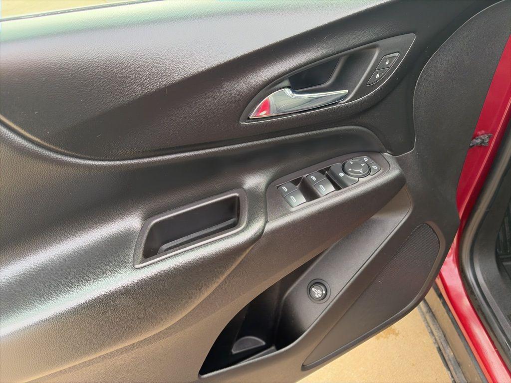 used 2020 Chevrolet Equinox car, priced at $12,250