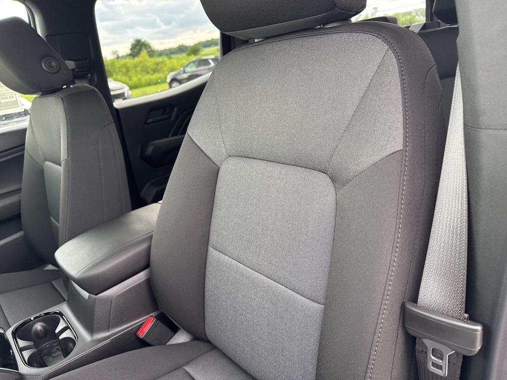 new 2025 Chevrolet Colorado car, priced at $31,560