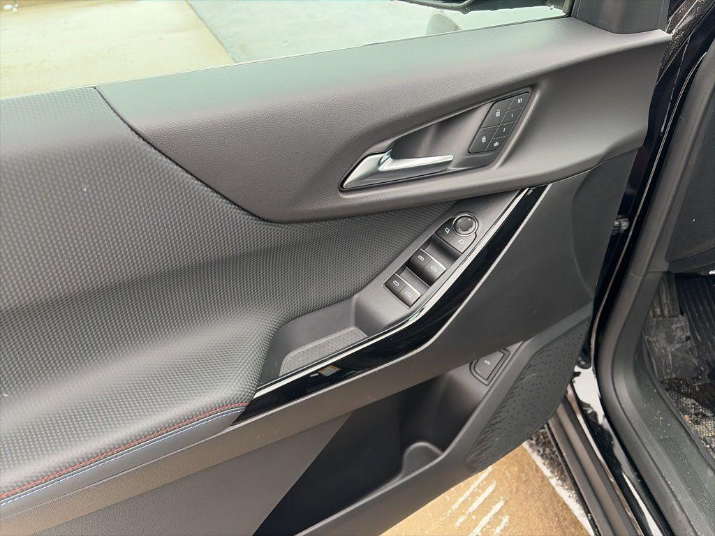 new 2026 Chevrolet Equinox car, priced at $37,618