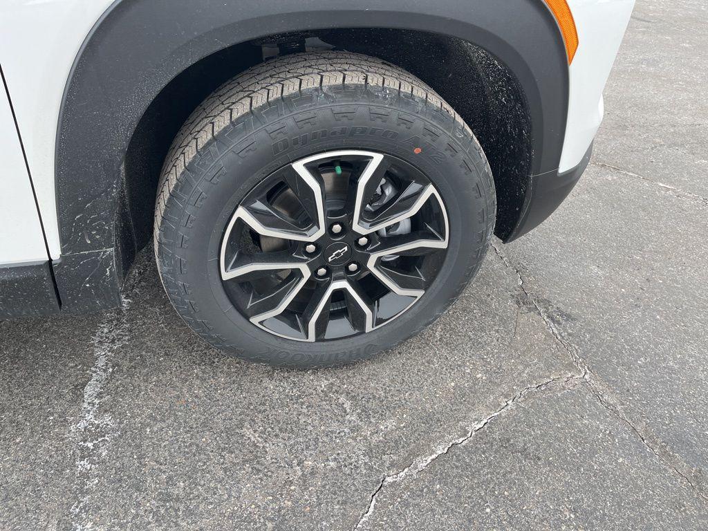 new 2026 Chevrolet TrailBlazer car, priced at $34,427