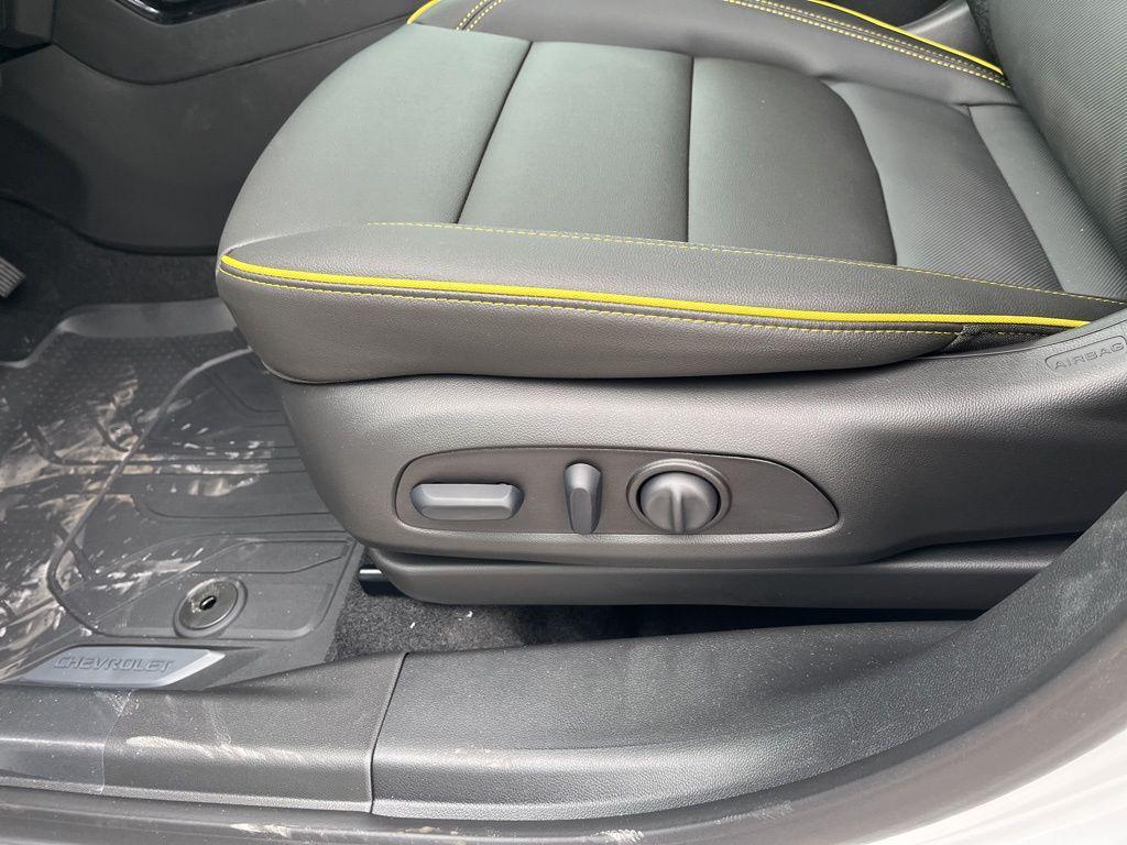 new 2026 Chevrolet TrailBlazer car, priced at $34,427