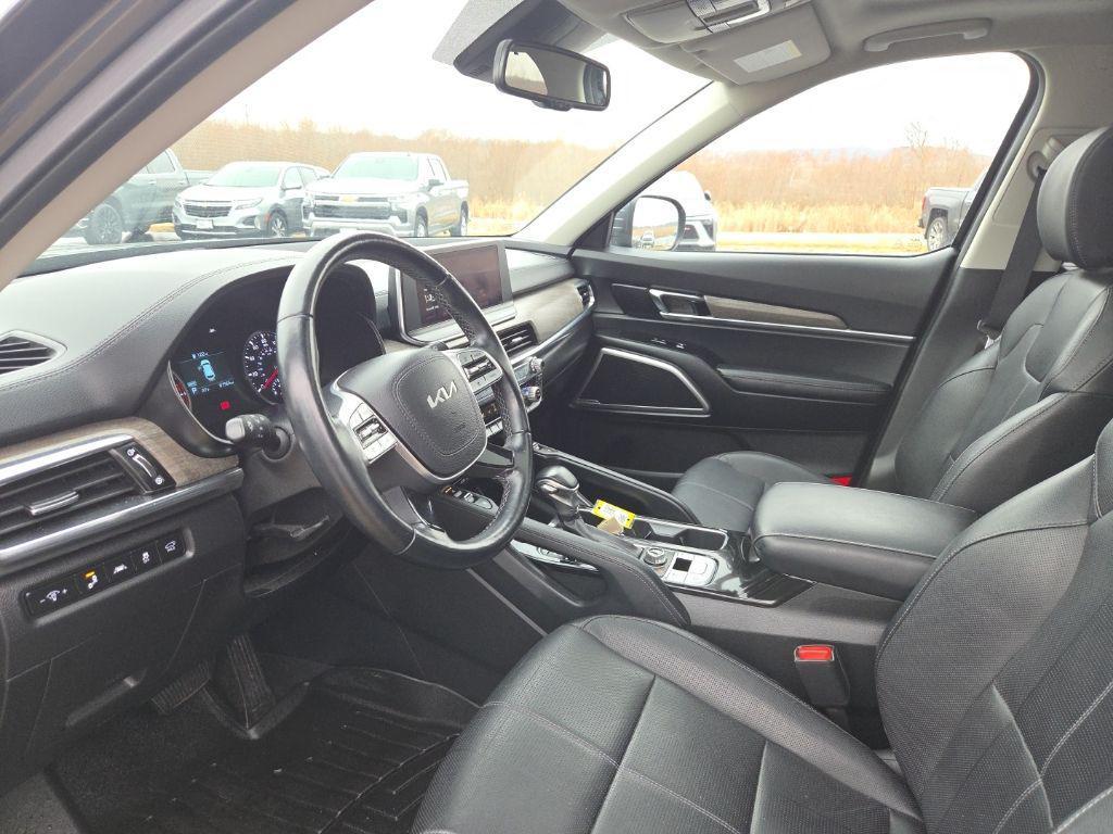 used 2022 Kia Telluride car, priced at $25,630