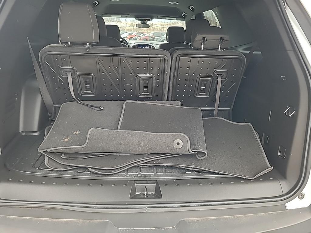 used 2023 Chevrolet Traverse car, priced at $33,685