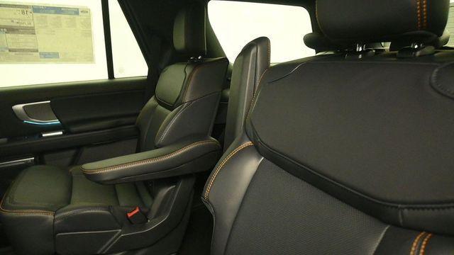 new 2026 Ford Expedition car, priced at $86,734