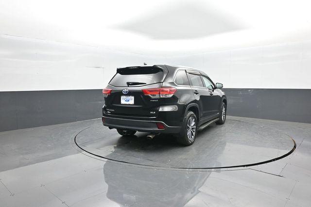 used 2019 Toyota Highlander Hybrid car, priced at $27,752