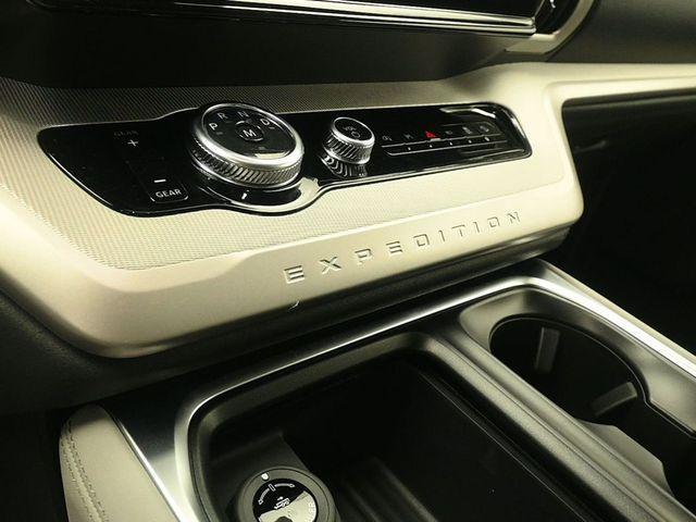 new 2026 Ford Expedition car, priced at $73,370