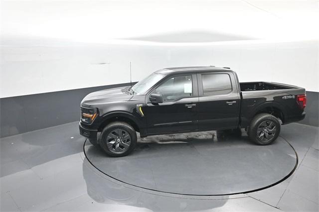 new 2025 Ford F-150 car, priced at $43,372