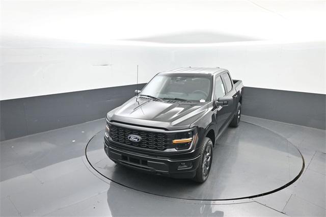 new 2025 Ford F-150 car, priced at $43,372