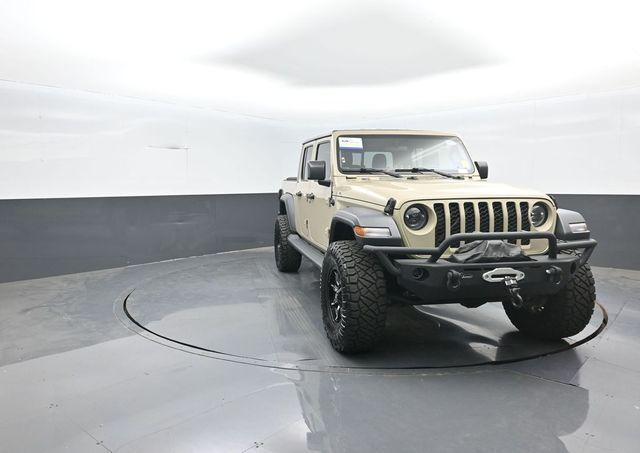 used 2020 Jeep Gladiator car, priced at $28,923