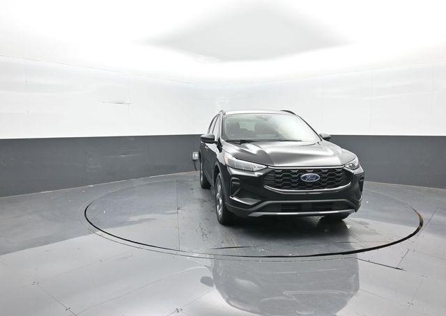 new 2026 Ford Escape car, priced at $30,669