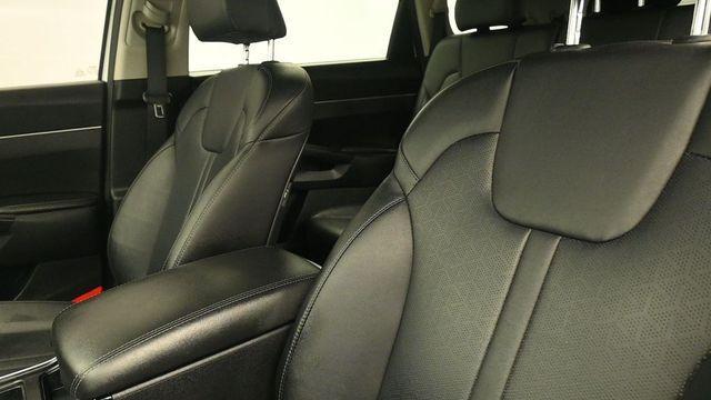 used 2022 Kia Sorento car, priced at $26,236