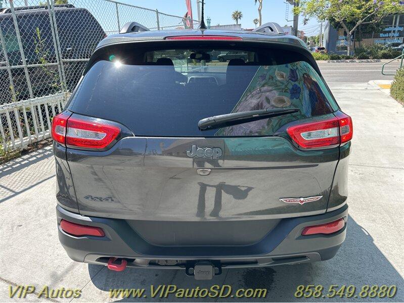 used 2015 Jeep Cherokee car, priced at $10,489