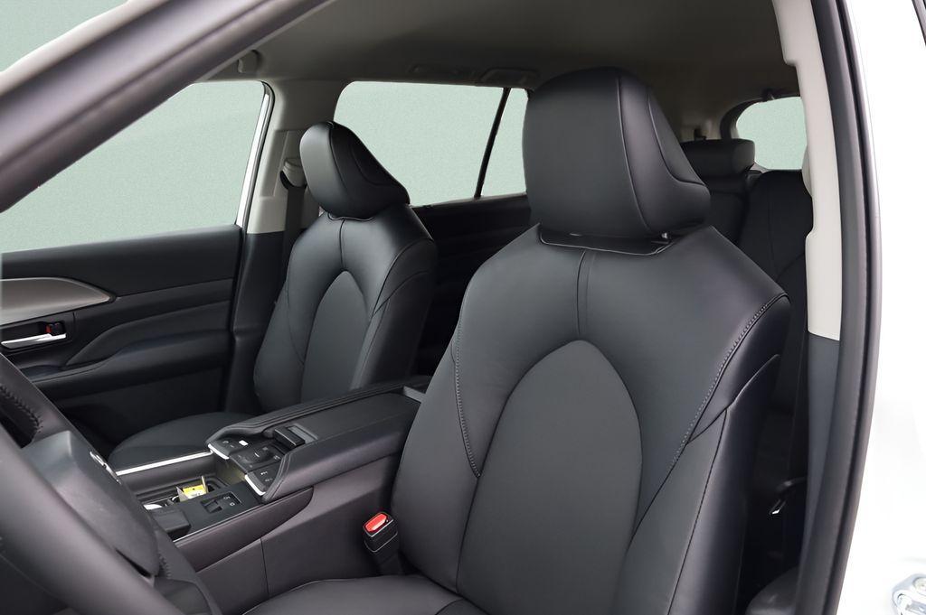new 2026 Toyota Grand Highlander car, priced at $48,493