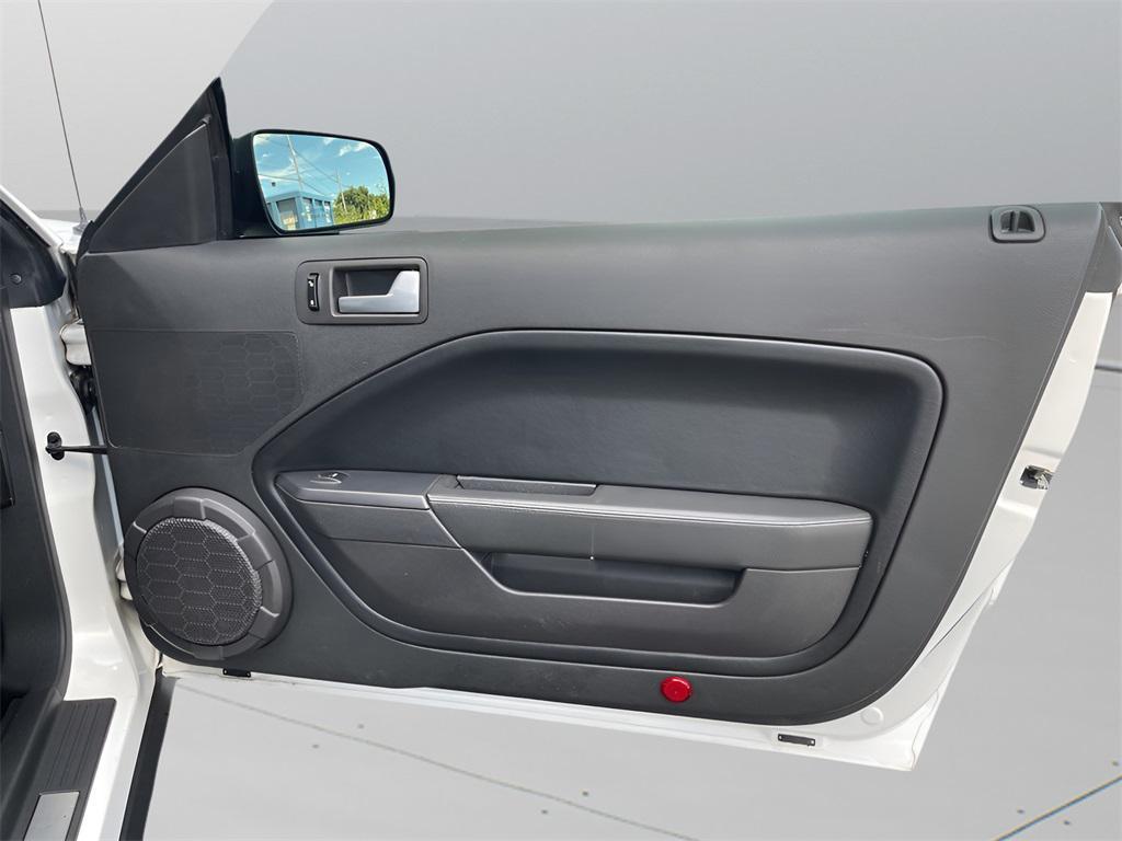 2009 Performance White Clearcoat Ford Shelby GT500