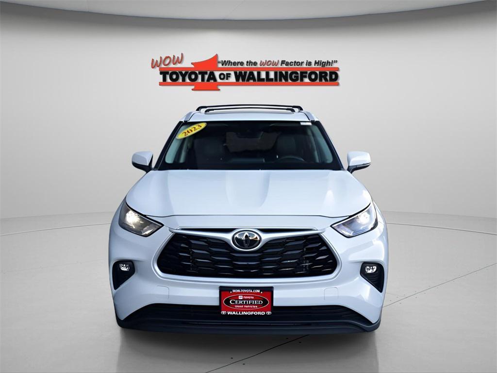 used 2023 Toyota Highlander car, priced at $36,925