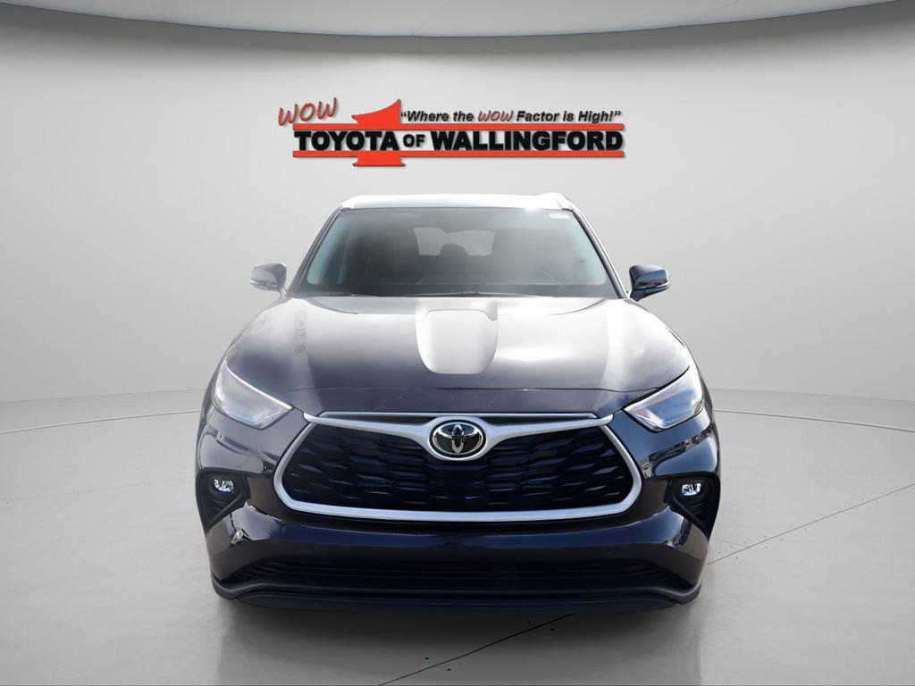 new 2026 Toyota Highlander Hybrid car, priced at $49,293