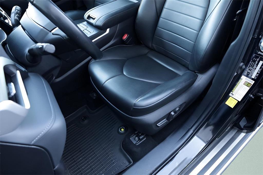 used 2022 Toyota Highlander car, priced at $37,525