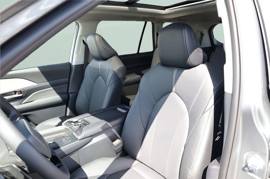 new 2026 Toyota Grand Highlander car, priced at $60,007