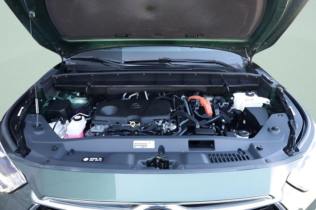 used 2023 Toyota Highlander Hybrid car, priced at $44,925