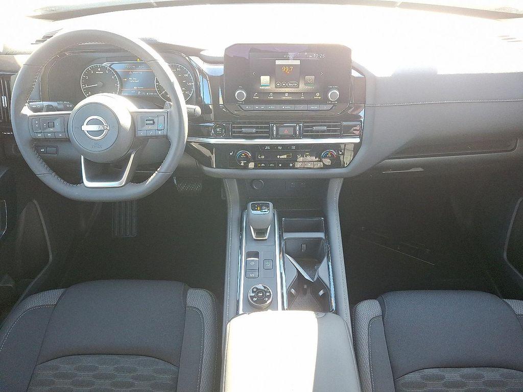 new 2025 Nissan Pathfinder car, priced at $40,579